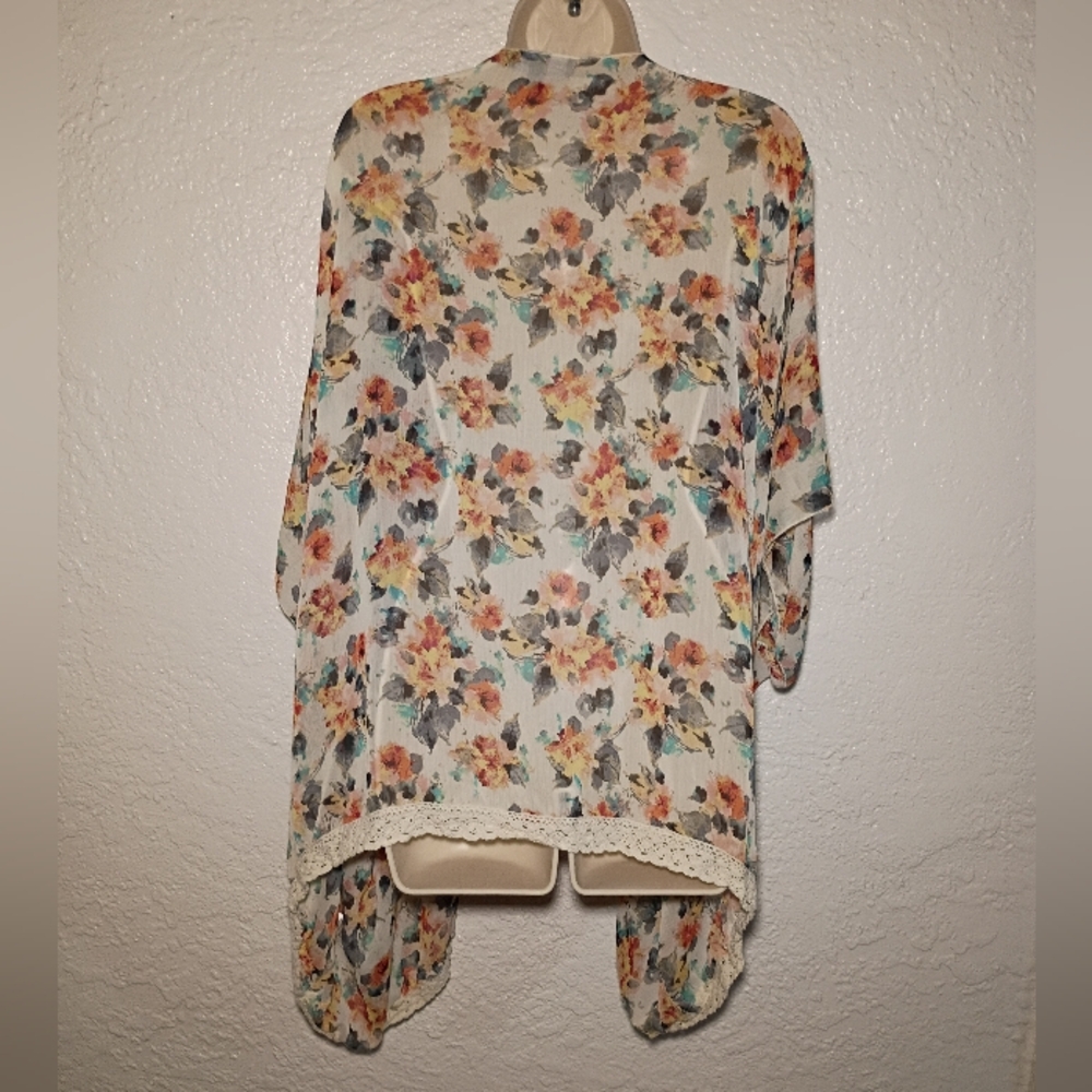 Mason Mackenzie White Floral Robe - Picture 5 of 5